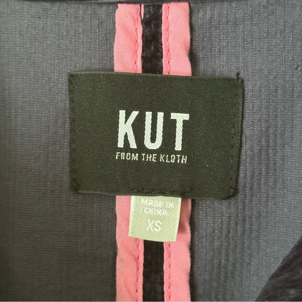 Kut from the Kloth Kyra Stretch Cotton Dark Blue Corduroy Jacket Size XS - Picture 3 of 13